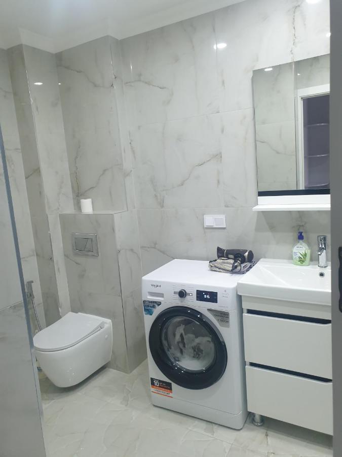Oasis Premium Class 1Bd Apartment With Living Room Chisinau Bagian luar foto